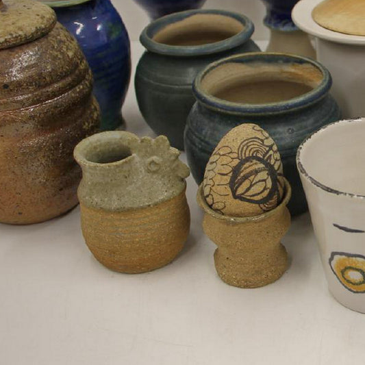 Ceramică artizanală daneză - set ou și suport din anii 1960