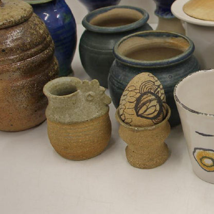 Ceramică artizanală daneză - set ou și suport din anii 1960