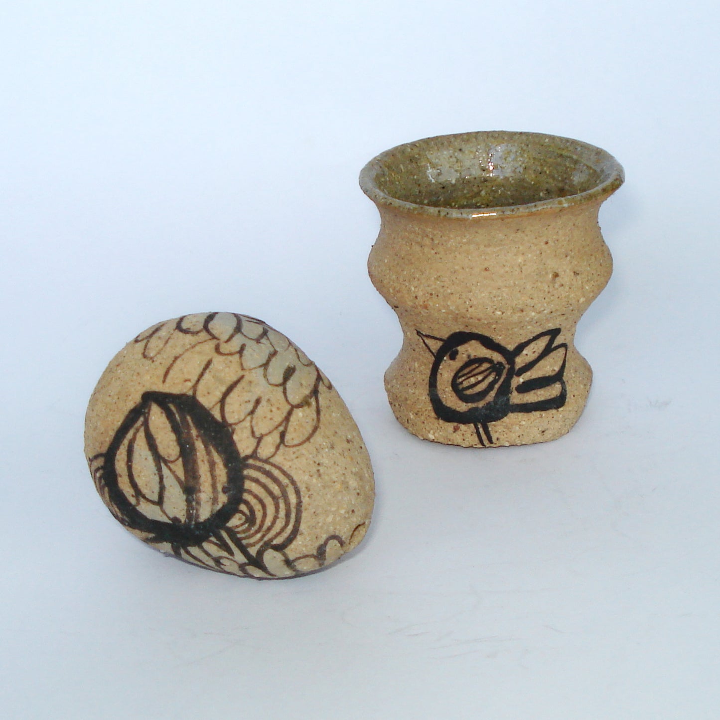 Ceramică artizanală daneză - set ou și suport din anii 1960