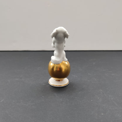 Figurină Rosenthal Pekinez pe Glob Auriu, circa 1935 - Porțelan Fin, Raritate Vintage