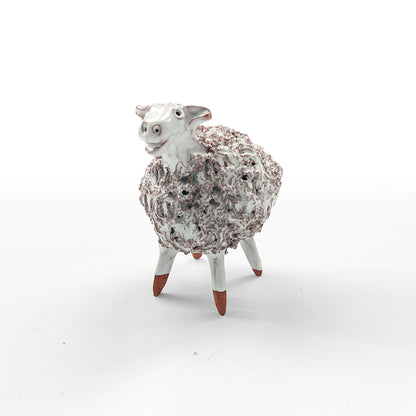 Figurina vintage din ceramică - miel alb cu textură sculpturală