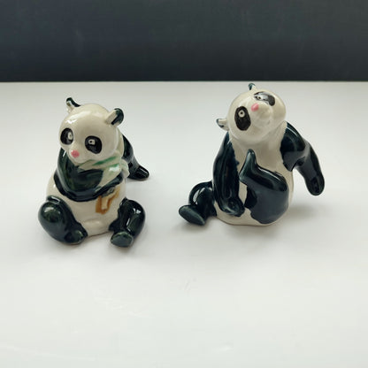 Ecouri din porțelan fin chinezesc - doi panda mici și jucăuși