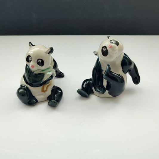 Ecouri din porțelan fin chinezesc - doi panda mici și jucăuși