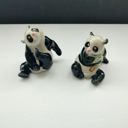 Ecouri din porțelan fin chinezesc - doi panda mici și jucăuși