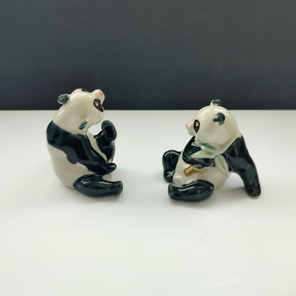 Ecouri din porțelan fin chinezesc - doi panda mici și jucăuși