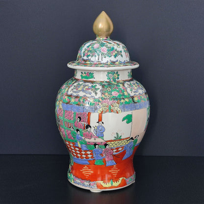 Vază mare chinezească cu capac, decor Famille Rose