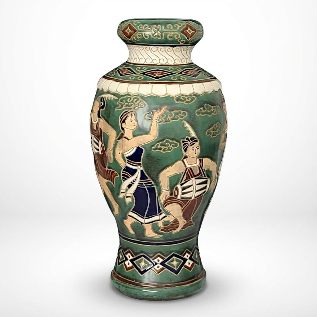 Vază decorativă din ceramică pictată