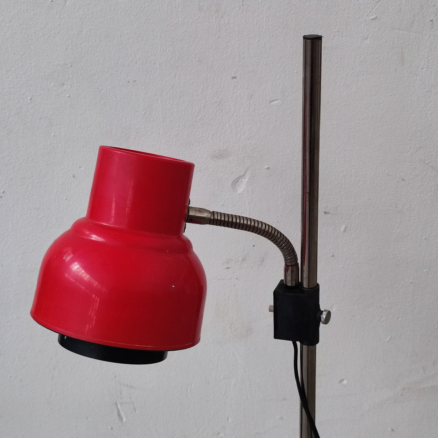 Lampadar vintage din metal și plastic, anii 1970