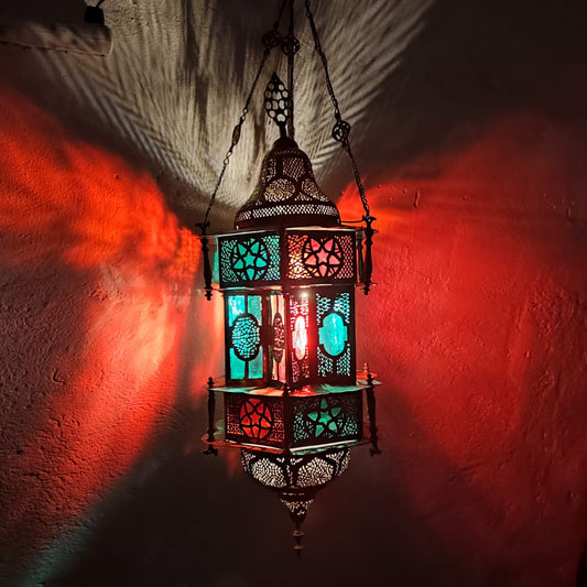 Lustră Antică Marocană din Alamă Perforată cu Sticlă Colorată