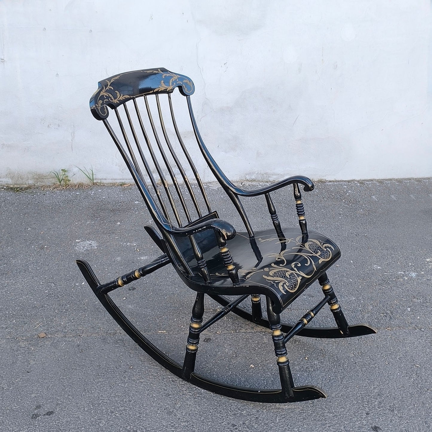 Balansoar scandinav antic cu 6 picioare, pictat manual în negru și auriu, sfârșit de secol XIX