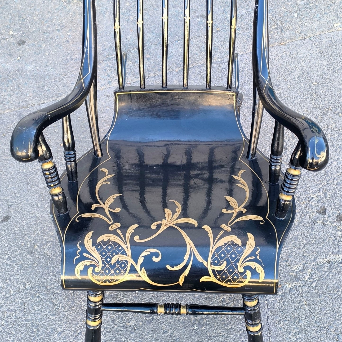 Balansoar scandinav antic cu 6 picioare, pictat manual în negru și auriu, sfârșit de secol XIX