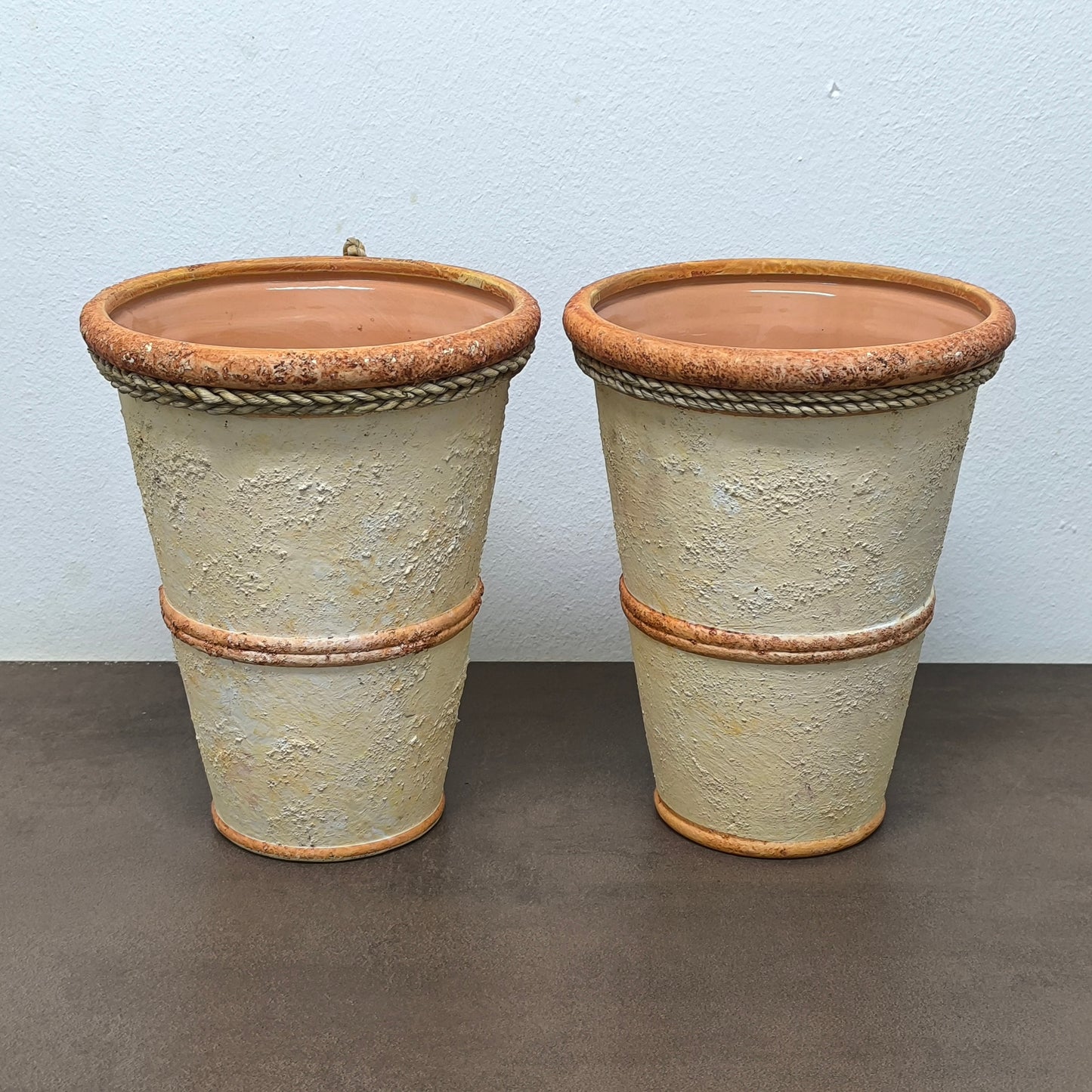 Set de 2 ghivece ceramice, design rustic cu detalii naturale și ornament felie de portocală
