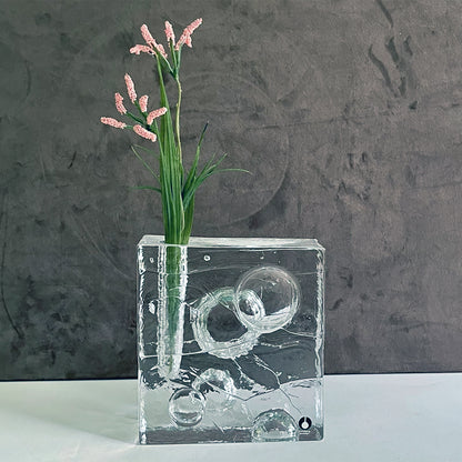 Vază sculpturală din sticlă cu decor texturat - Mid‑Century Modern, Suedia