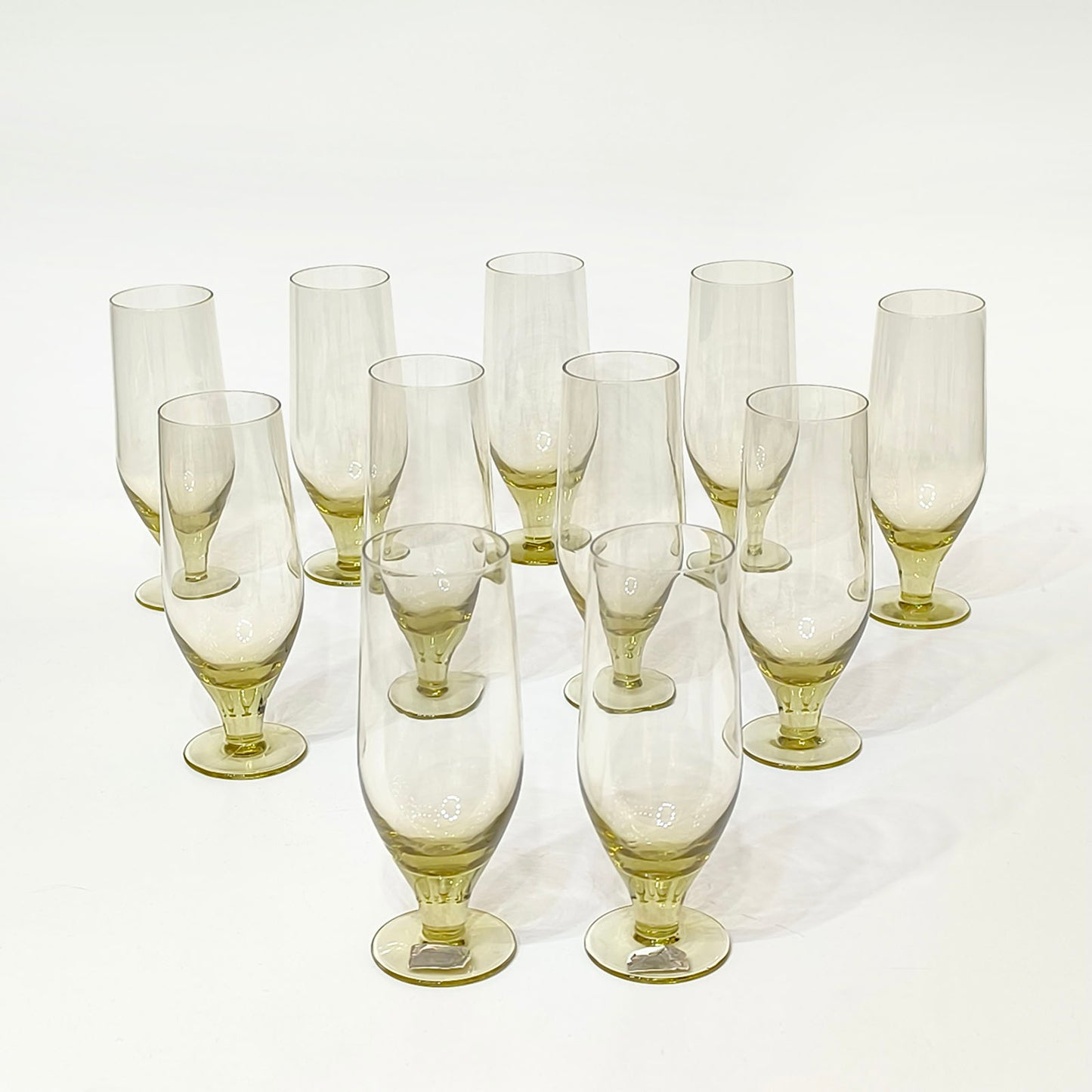 Set de 11 pahare de lichior cu picior, anii 1970