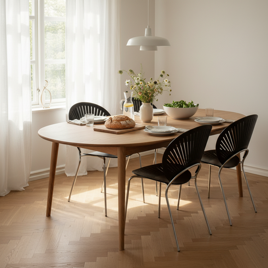 Scaune Trinidad, design Nanna Ditzel,  Fredericia, Danemarca